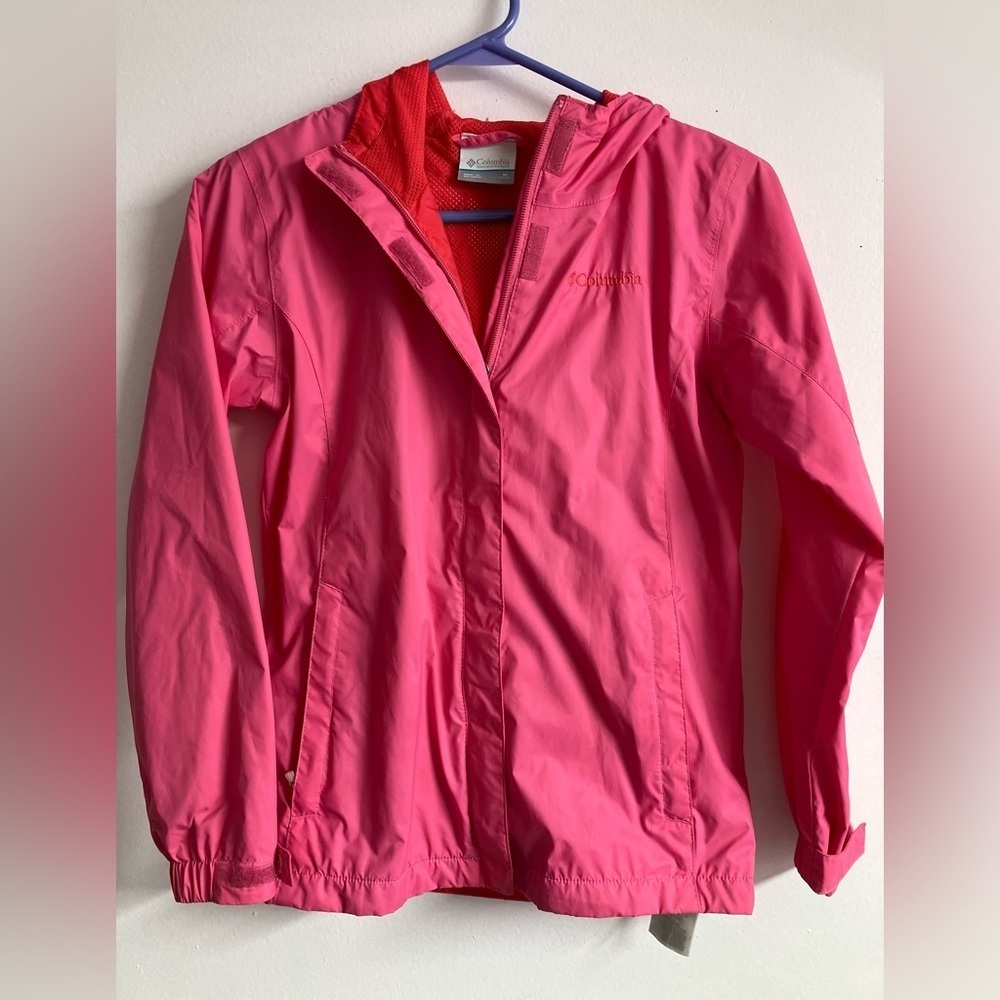 Columbia Sportswear Co. Girl’s Lightwt Hooded Jacket, M (10-12), Pink, Omni-Tech